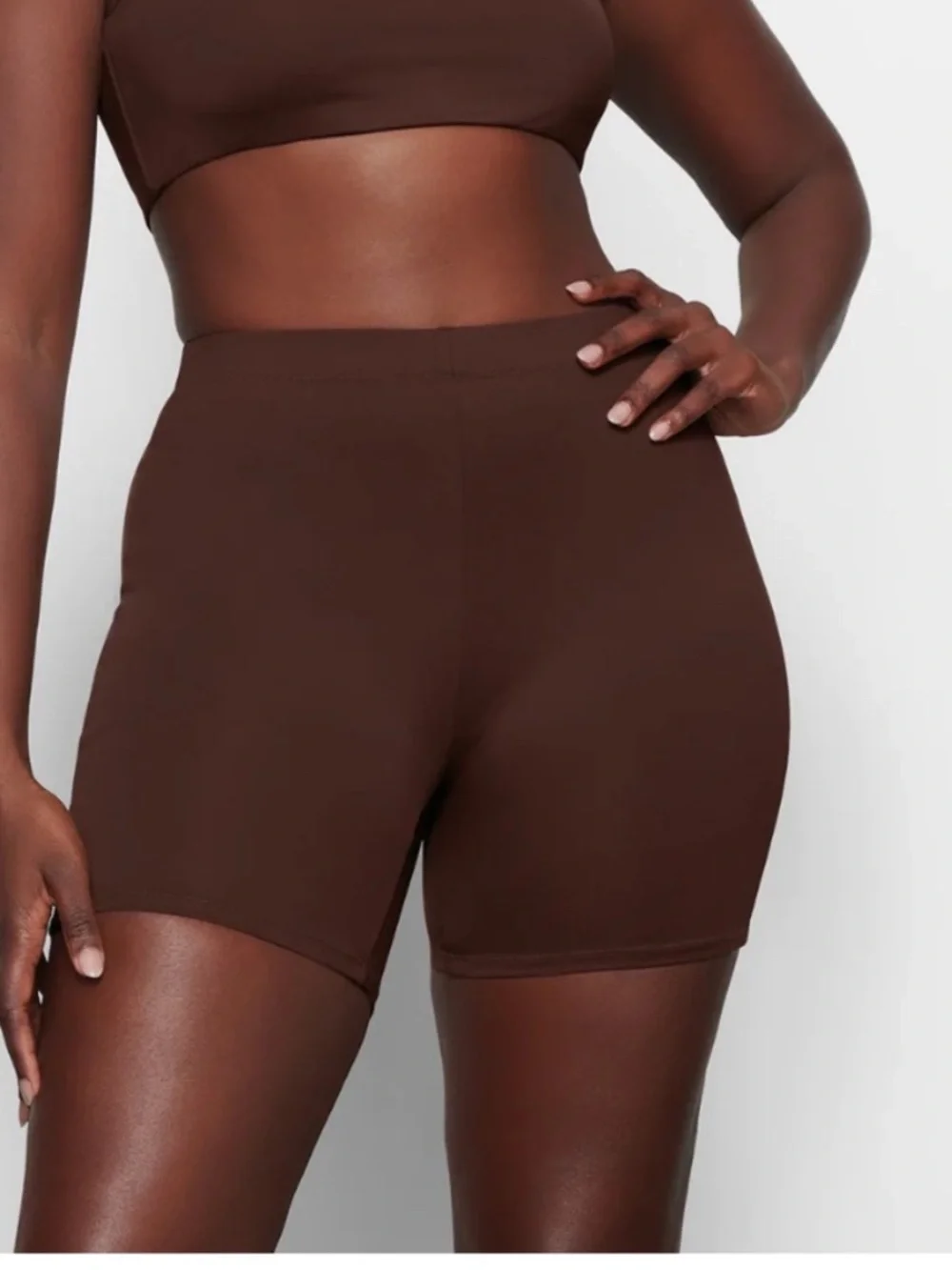 NWT SKIMS mid waist Swim shorts cocoa size XS